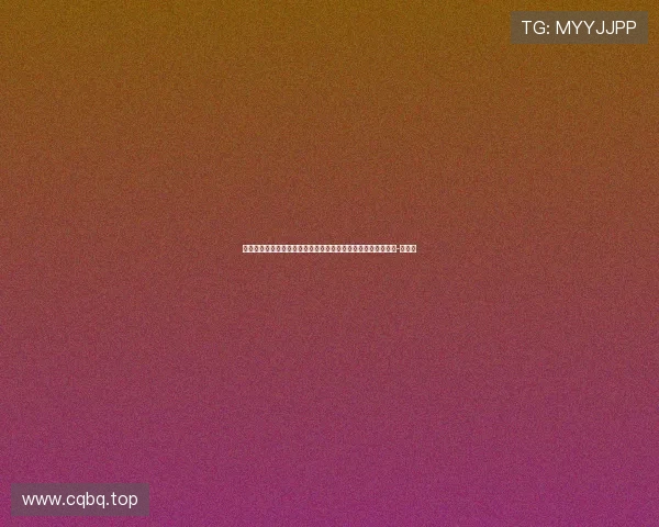 太阳报：曼联最性感女球迷身着坎通纳复古球衣，引发球迷热议-直播吧